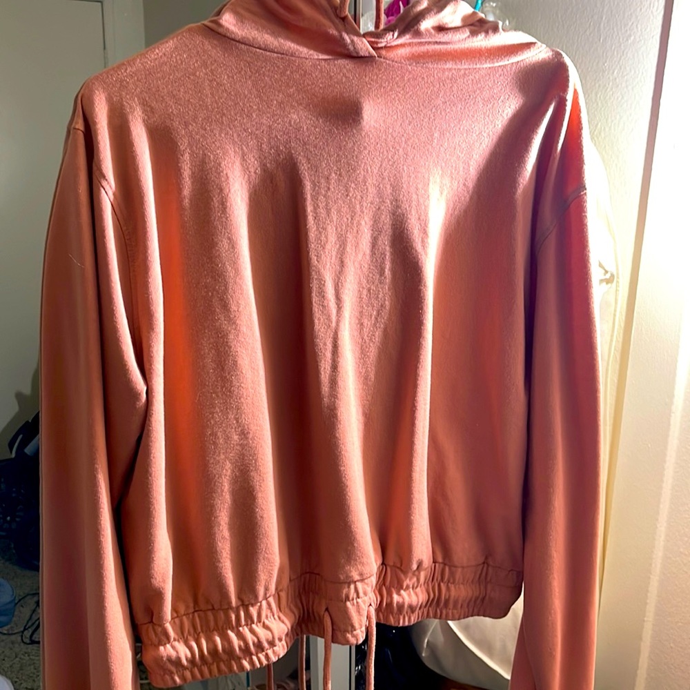 Wss athletic crop sweater